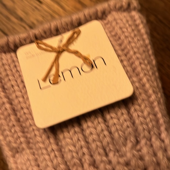 Lemon Mitts - Picture 2 of 4